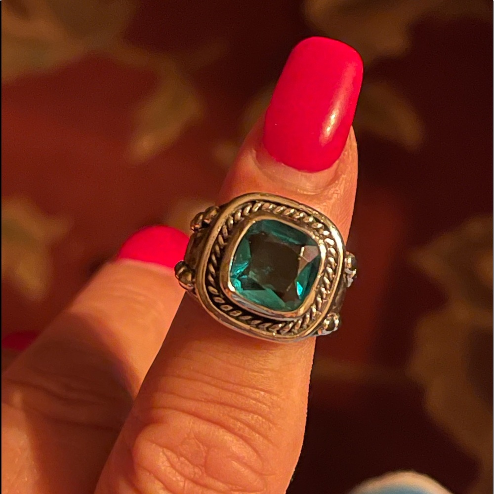 This is a Sterling Silver Emerald Ring. 925 - Picture 2 of 4